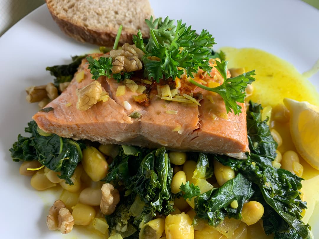 Lemon-Garlic Salmon with Kale & White Beans